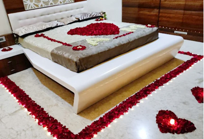 Bedroom Flower Decoration